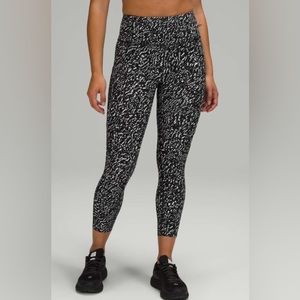 Lululemon Fast and Free High Rise Crop 23"
Speckle Trail Black Multi (2021) EUC